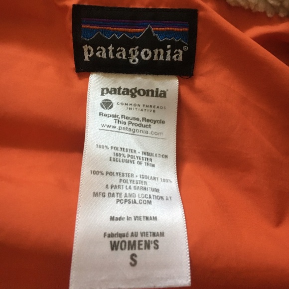 Patagonia tan vest size small - Picture 6 of 9